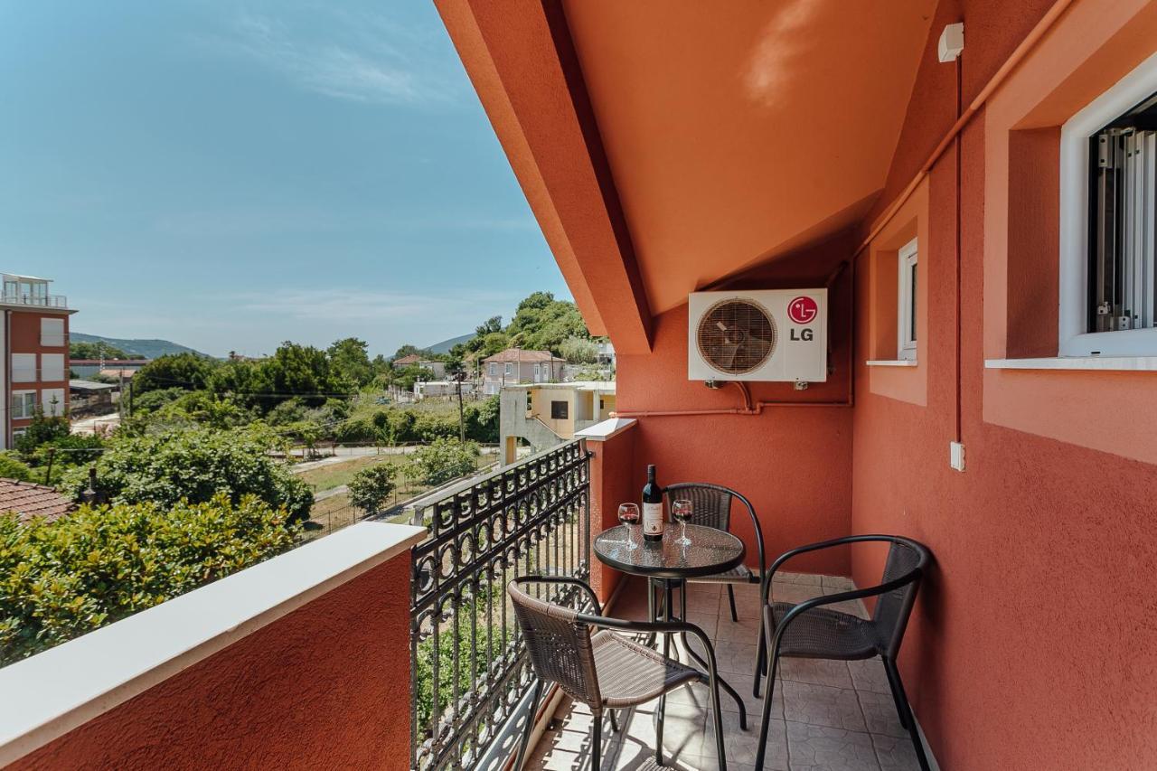 Guest House Villa Zivanovic Herceg Novi Exterior foto
